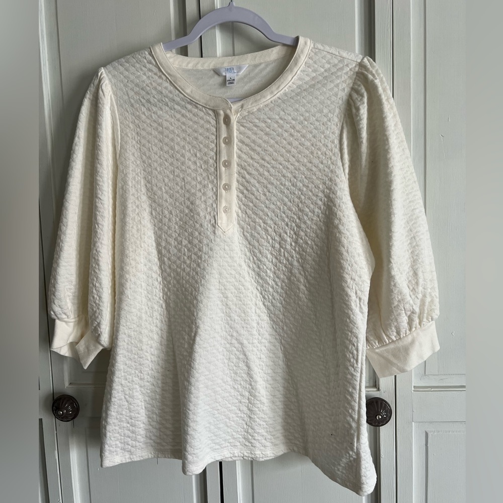 Woman’s blouse